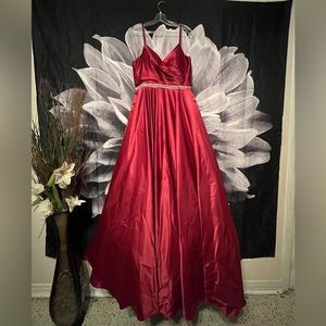 Long Quince/Prom dress 🌺